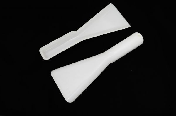 Лопатка для удаления налета (чистка "шубы" на задней стенке) и слива талой воды для холодильников Атлант, Минск 301130105900